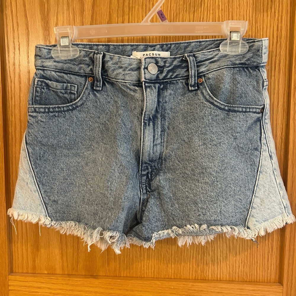 PacSun Women’s Two-toned Denim Jean Shorts 26